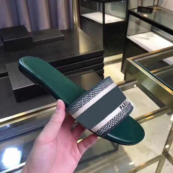 2020 sandals blue white stripes sandals denim flat slipprs shoes ladies summer outdoor beach causal flip flops genuine leather sole box ght5, Black
2020 sandals blue white stripes sandals denim flat slipprs shoes ladies summer outdoor beach causal flip flops genuine leather sole box ght5, Black