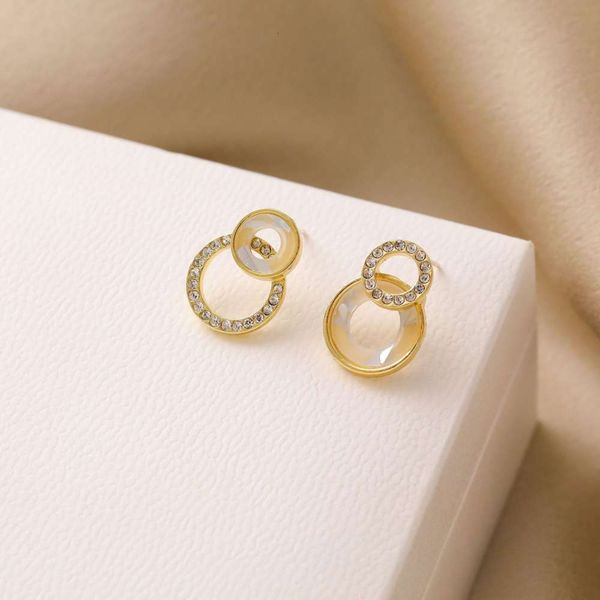 asymmetric circle 8-word earrings simple temperament fashion personalized net red
asymmetric circle 8-word earrings simple temperament fashion personalized net red
