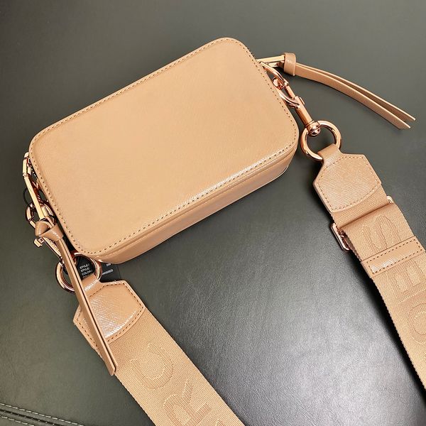 womens bag snapsbag camera bag matching color cross-body shoulder small luxury brand high quality
womens bag snapsbag camera bag matching color cross-body shoulder small luxury brand high quality