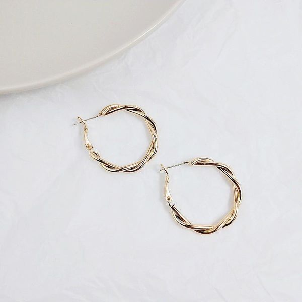 dangle & chandelier 2021 korean sweet temperament women earring contracted joker metal geometric circular drop earrings senior fashion, Silver
dangle & chandelier 2021 korean sweet temperament women earring contracted joker metal geometric circular drop earrings senior fashion, Silver