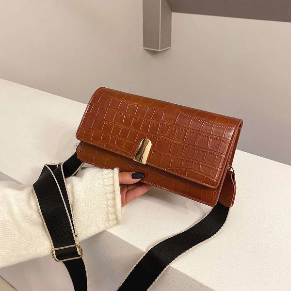 hbp french women's 2021 new fashion stone texture messenger wide strap foreign style one shoulder small square bag
hbp french women's 2021 new fashion stone texture messenger wide strap foreign style one shoulder small square bag