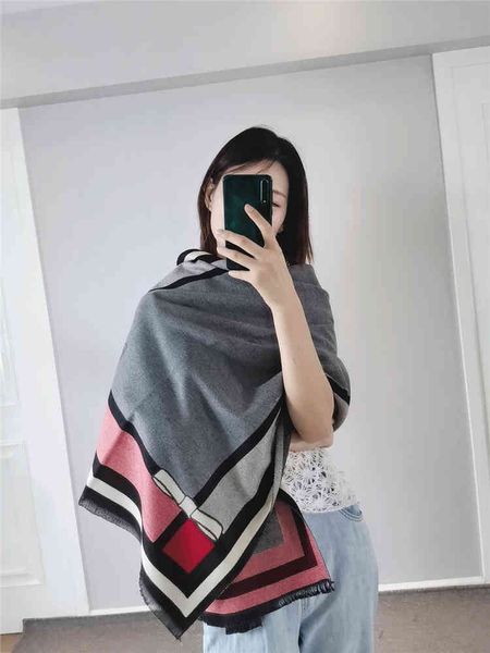 design korean bow thermal jacquard shawl color matching cashmere like thickened fleece scarf for women's fashion, Blue;gray
design korean bow thermal jacquard shawl color matching cashmere like thickened fleece scarf for women's fashion, Blue;gray