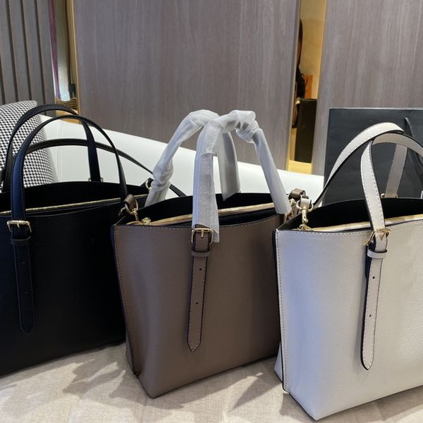 fashion bag shoulder bags designer backpack luxury tote bags genuine leather different colors various styles with original box size 25 22cm
fashion bag shoulder bags designer backpack luxury tote bags genuine leather different colors various styles with original box size 25 22cm