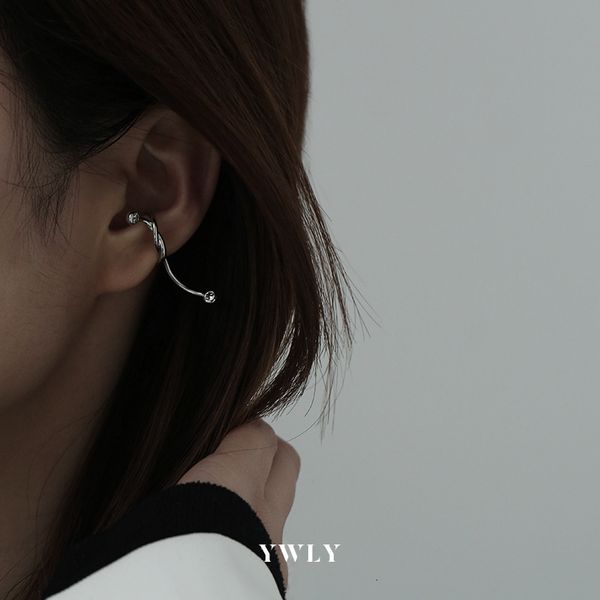 line cross knot zircon earbone clip korean temperament minority creative design indifference style earrings girl ywly, Golden;silver
line cross knot zircon earbone clip korean temperament minority creative design indifference style earrings girl ywly, Golden;silver
