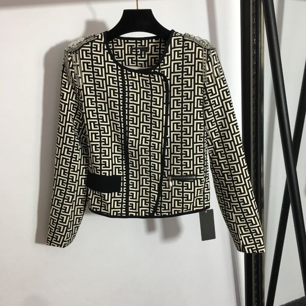 2021 autumn winter o neck long sleeve women's jackets luxury coats brand same style outerwear 0906-1, Black;brown
2021 autumn winter o neck long sleeve women's jackets luxury coats brand same style outerwear 0906-1, Black;brown