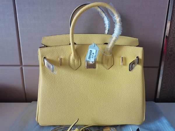 realfine888 bags 3a perkin 20-25-30-35-40cm taurillon grainy leather yellow color totes handbag lock and keys double handles purse with dust
realfine888 bags 3a perkin 20-25-30-35-40cm taurillon grainy leather yellow color totes handbag lock and keys double handles purse with dust