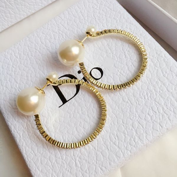 design jewelry / 20 new pearl fashion earrings crystal diamond net red same ear seduction girl, Golden
design jewelry / 20 new pearl fashion earrings crystal diamond net red same ear seduction girl, Golden