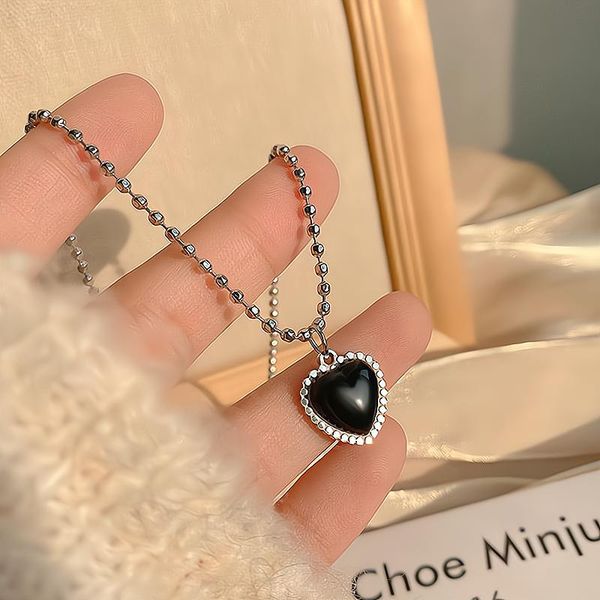 pendant necklaces vintage elegant peach heart black crystal necklace for women girl temperament jewelry chain party fine gift, Silver
pendant necklaces vintage elegant peach heart black crystal necklace for women girl temperament jewelry chain party fine gift, Silver