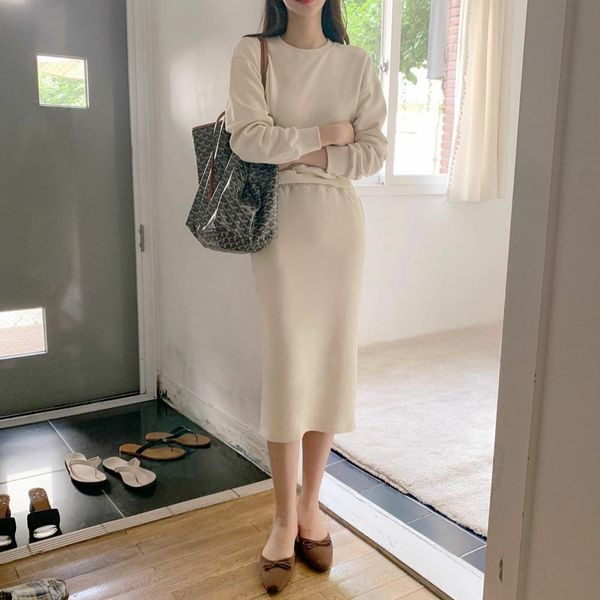 new 2021 autumn spring women's two pieces set solid hoodies sweatshirt knee length skirt female 2 piece suit elegant sets 98mz, White
new 2021 autumn spring women's two pieces set solid hoodies sweatshirt knee length skirt female 2 piece suit elegant sets 98mz, White