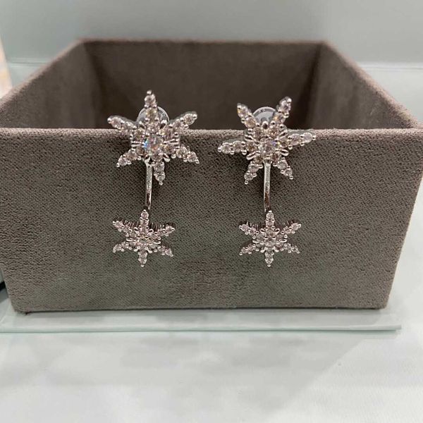 hef jewelry original snow earrings female light luxury fashion minority earrings 925 sterling silver
hef jewelry original snow earrings female light luxury fashion minority earrings 925 sterling silver