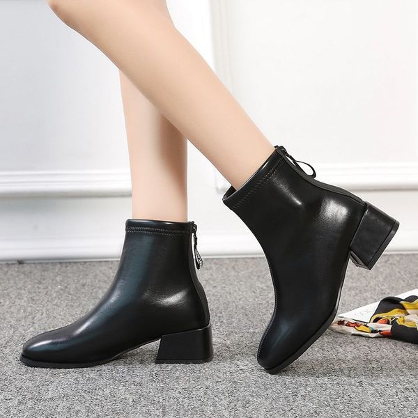 autumn and winter thick heel soft leather women's boots mature net red fashion mother warm comfortable mid, Black
autumn and winter thick heel soft leather women's boots mature net red fashion mother warm comfortable mid, Black