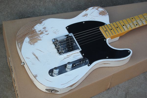 the factory's new white retro tl electric guitar, black pickup and maple fingerboard can be customized according to requirements
the factory's new white retro tl electric guitar, black pickup and maple fingerboard can be customized according to requirements