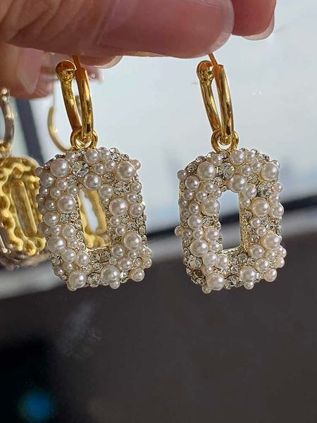 female chandelier sterling silver french temperament light luxury earrings
female chandelier sterling silver french temperament light luxury earrings