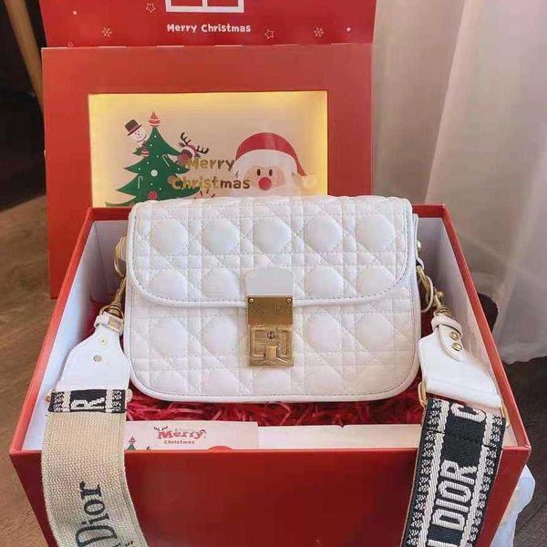 net material 2021 red new shoulder messenger multi-functional small square bag with exquisite workmanship and fy10
net material 2021 red new shoulder messenger multi-functional small square bag with exquisite workmanship and fy10