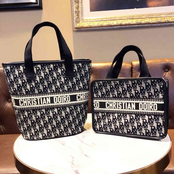 Handbag Fog Flower Black and White Letter Cylinder Cosmetic Bag Square Large Capacity A4 Document Fashion Canvas Mommy, Black;red
Handbag Fog Flower Black and White Letter Cylinder Cosmetic Bag Square Large Capacity A4 Document Fashion Canvas Mommy, Black;red