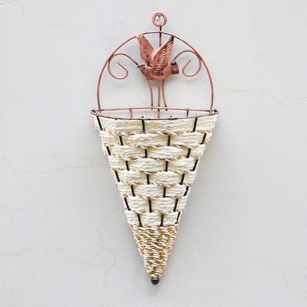 durable balcony home vase indoor decorative simulation simple iron pastoral wall hanging flower basket
durable balcony home vase indoor decorative simulation simple iron pastoral wall hanging flower basket