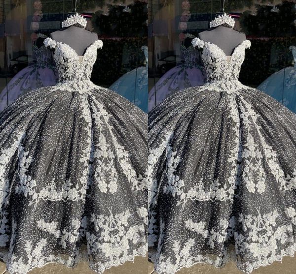 unique black ivory quinceanera dresses womens off the shoulder applique beaded bling sparkly tulle lace-up mexican sweet 16 dress ball gowns, Blue;red
unique black ivory quinceanera dresses womens off the shoulder applique beaded bling sparkly tulle lace-up mexican sweet 16 dress ball gowns, Blue;red