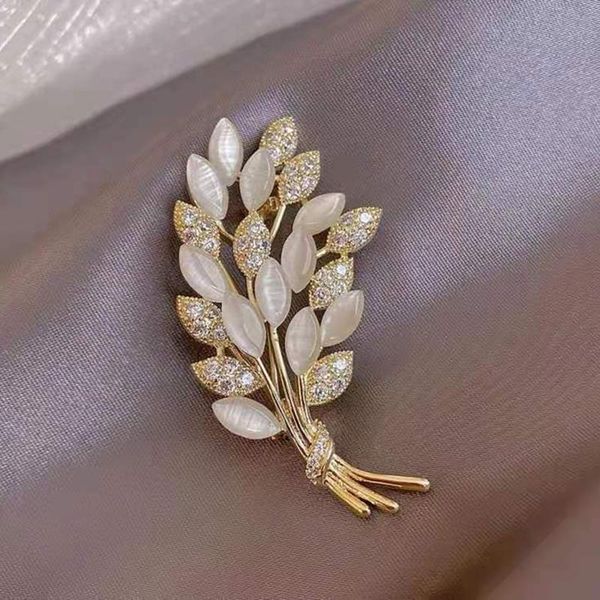 pins, brooches luxury cat's-eye stone wheat spike design gold brooch for woman korean fashion jewelry advanced sense suit party button, Gray
pins, brooches luxury cat's-eye stone wheat spike design gold brooch for woman korean fashion jewelry advanced sense suit party button, Gray