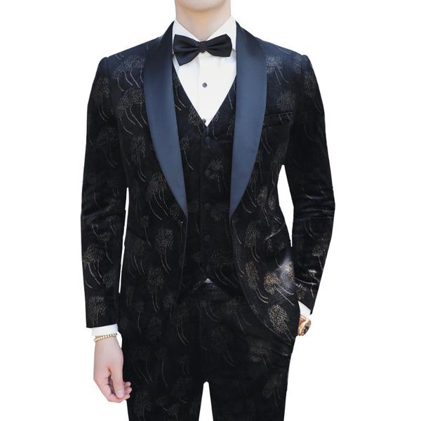 men's suits & blazers vintage floral for men 2021 slim fit velvet suit 3 piece man wedding groom tuxedo prom party dinner dress, White;black
men's suits & blazers vintage floral for men 2021 slim fit velvet suit 3 piece man wedding groom tuxedo prom party dinner dress, White;black