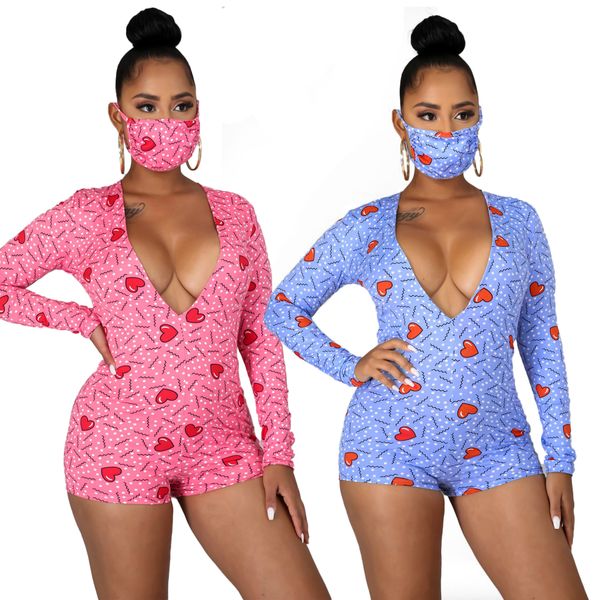 european and american women's jumpsuit printed long-sleeved shorts mask two-piece set, Black;white
european and american women's jumpsuit printed long-sleeved shorts mask two-piece set, Black;white