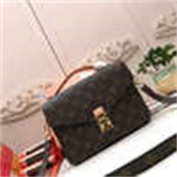 cross brand r luxury bags m40780 new handles ladies handbag, body shoulder bag, shoulder messenger totes bag handbags iconic bag
cross brand r luxury bags m40780 new handles ladies handbag, body shoulder bag, shoulder messenger totes bag handbags iconic bag