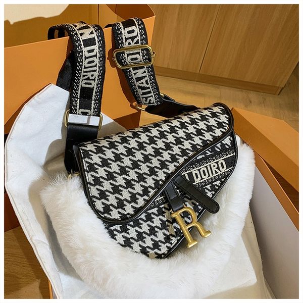 purse spring new fashion leopard saddle bag armpit women's versatile single shoulder messenger bag
purse spring new fashion leopard saddle bag armpit women's versatile single shoulder messenger bag