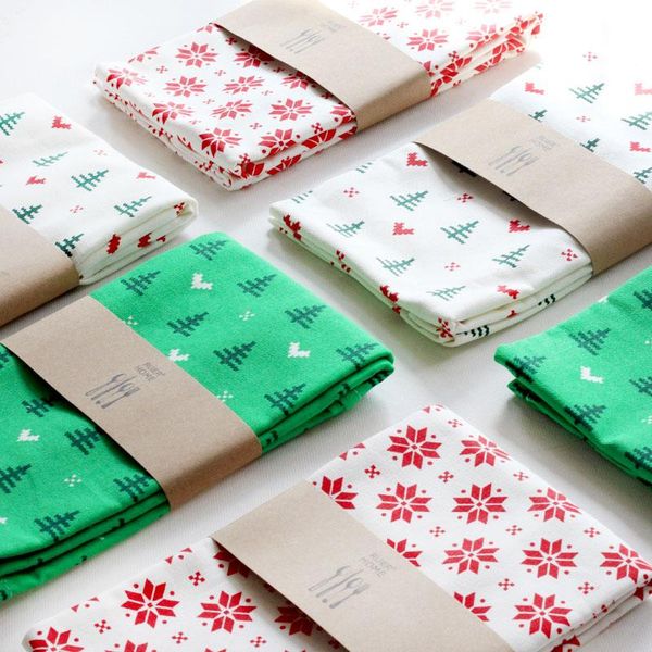 2pcs/set christmas napkins 45*70cm new cotton cedar printed towels thickenhome table placemats
2pcs/set christmas napkins 45*70cm new cotton cedar printed towels thickenhome table placemats