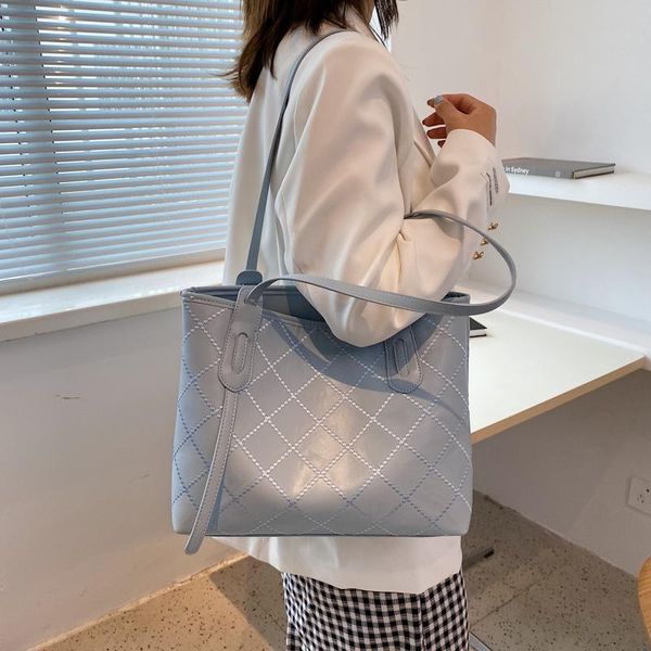 evening bags luxury rhombic tote bag large capacity 2021 fashion female commuter student hand-carry shopping shoulder
evening bags luxury rhombic tote bag large capacity 2021 fashion female commuter student hand-carry shopping shoulder