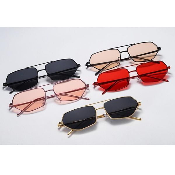 2021 brand designer sunglasses women small rectangle sunglass vintage retro metal frame sun glasses for female uv400 eyewear, White;black
2021 brand designer sunglasses women small rectangle sunglass vintage retro metal frame sun glasses for female uv400 eyewear, White;black