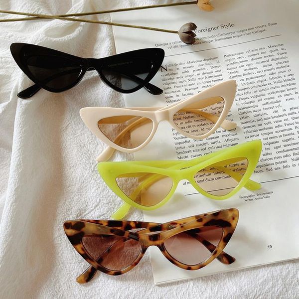 sunglasses vintage cat eye sun glasses for women fashion 2021 brand designer plastic female mirror retro lunette de soleil uv400, White;black
sunglasses vintage cat eye sun glasses for women fashion 2021 brand designer plastic female mirror retro lunette de soleil uv400, White;black