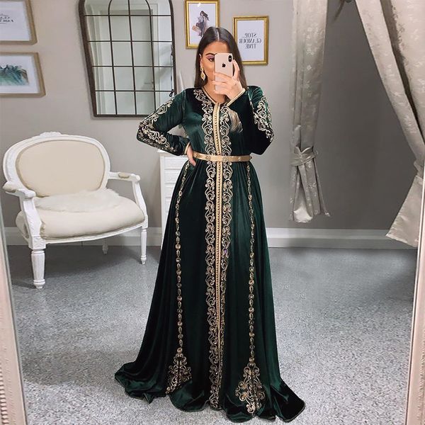 moroccan kaftan long sleeves evening dresses with gold appliques sweep train satin arabic formal prom gowns, Black;red
moroccan kaftan long sleeves evening dresses with gold appliques sweep train satin arabic formal prom gowns, Black;red
