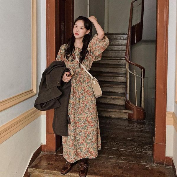 casual dresses women's dress square collar elegant puff sleeve slim waist female spring chic floral print lace-up women midi 2021, Black;gray
casual dresses women's dress square collar elegant puff sleeve slim waist female spring chic floral print lace-up women midi 2021, Black;gray