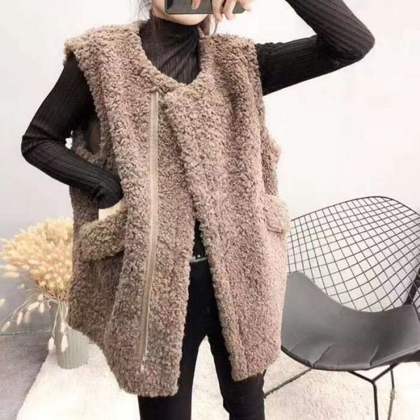 autumn winter thickened lamb vest female loose large fur one-piece plush waistcoat, White
autumn winter thickened lamb vest female loose large fur one-piece plush waistcoat, White