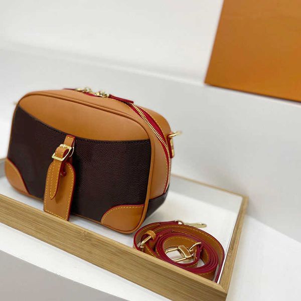 2021 new bag fashion retro stitching hit color crossbody all-match one-shoulder niche design mother
2021 new bag fashion retro stitching hit color crossbody all-match one-shoulder niche design mother