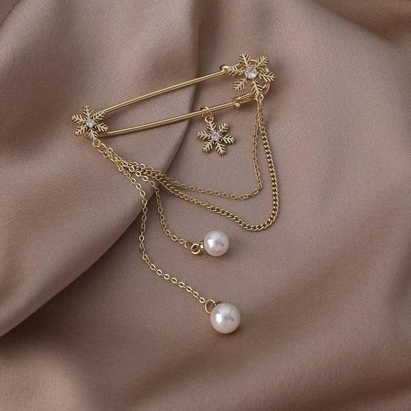 pins, brooches vsnow 2021 fashion christmas snowflakes zircon safety pin brooch for women chain tassel simulation pearl jewellery, Gray
pins, brooches vsnow 2021 fashion christmas snowflakes zircon safety pin brooch for women chain tassel simulation pearl jewellery, Gray