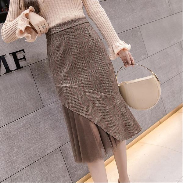 2021 women skirts woolen midi plaid skirt autumn winter vintage ol office lady mesh stitching high waist skirt, Black
2021 women skirts woolen midi plaid skirt autumn winter vintage ol office lady mesh stitching high waist skirt, Black