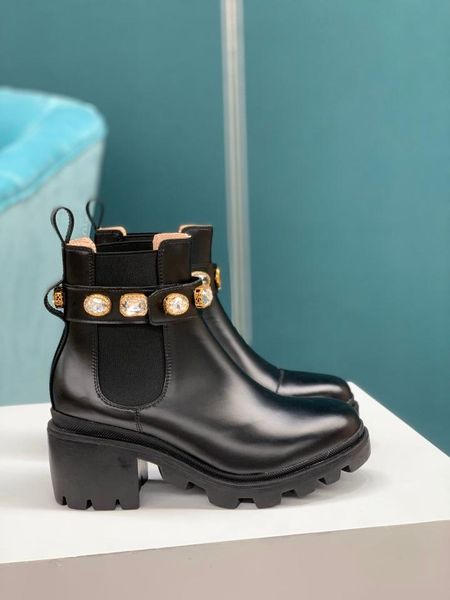 boots fashion autumn winter motorcycle thick sole leather ankle lace-up black high heel fur women botas de mujer 
boots fashion autumn winter motorcycle thick sole leather ankle lace-up black high heel fur women botas de mujer