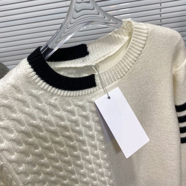 21 new slash lazy style tb stripe color blocking round neck sweater women's loose pullover sweater 09042, White;black
21 new slash lazy style tb stripe color blocking round neck sweater women's loose pullover sweater 09042, White;black