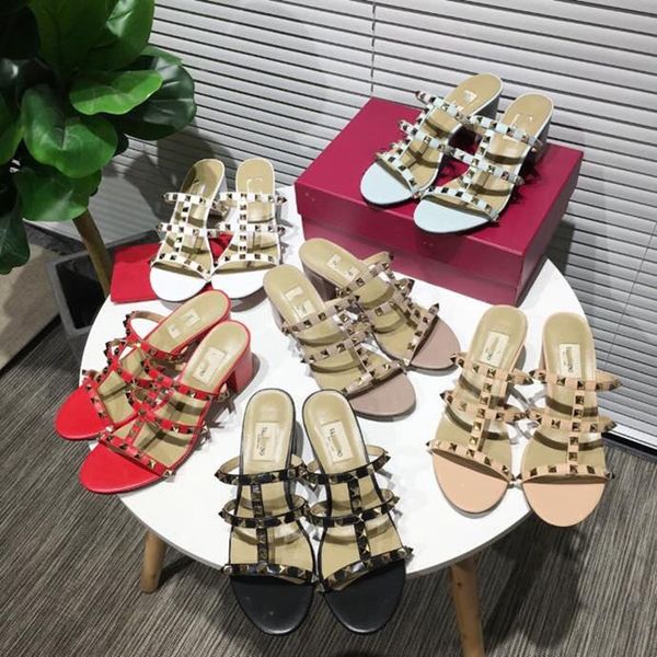 2021 summer new roman rivet sandals fashion casual slippers women all-match high-heeled flip-flop beach sandals with thick heels and open to, Black
2021 summer new roman rivet sandals fashion casual slippers women all-match high-heeled flip-flop beach sandals with thick heels and open to, Black