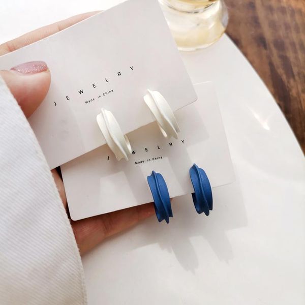 hoop & huggie korean fashion earrings simple matte c shaped for women circle geometric party jewelry girls gift, Golden;silver
hoop & huggie korean fashion earrings simple matte c shaped for women circle geometric party jewelry girls gift, Golden;silver