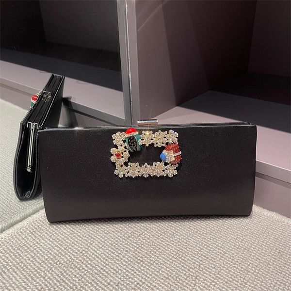 be038high-end new evening bag with pearl button soft evening bags handmade patchwork color fashion boutique lady evening clutch
be038high-end new evening bag with pearl button soft evening bags handmade patchwork color fashion boutique lady evening clutch