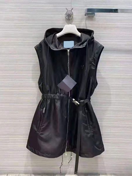 women jacket vest long with hooded windbreaker sleeves remove coats with belt for lady slim jacket white and black two option size s, Black;white
women jacket vest long with hooded windbreaker sleeves remove coats with belt for lady slim jacket white and black two option size s, Black;white