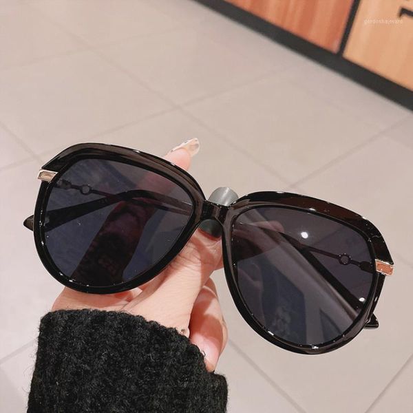vintage luxury round sunglasses women black oversized fashion sun glasses trend classic eyewear uv400, White;black
vintage luxury round sunglasses women black oversized fashion sun glasses trend classic eyewear uv400, White;black