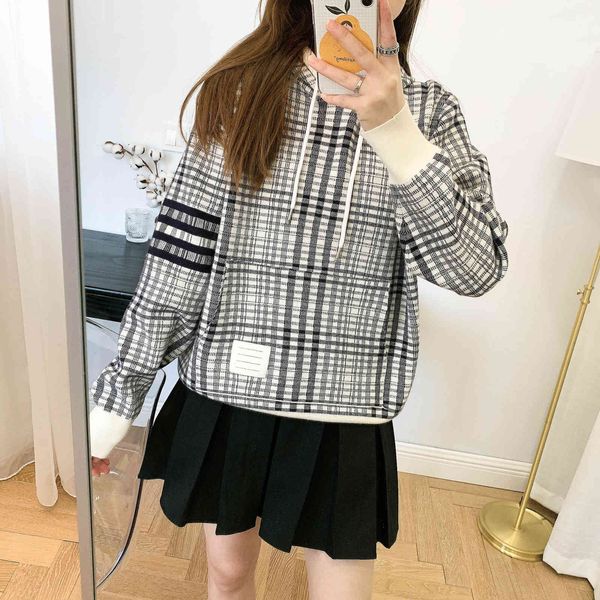 tb plaid knitted women's loose hooded autumn winter 2021 new ins fashion long sleeve sweater coat, White;black
tb plaid knitted women's loose hooded autumn winter 2021 new ins fashion long sleeve sweater coat, White;black