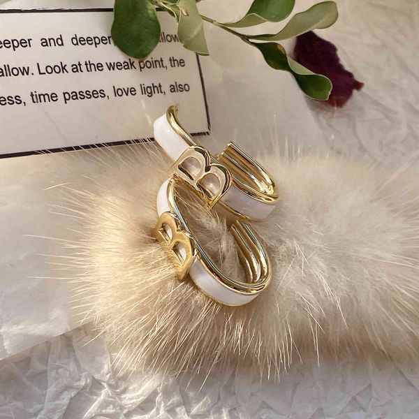 design jewelry u tang new metal letter fashion personality half circle oval oil dropping 925 earrings, Silver
design jewelry u tang new metal letter fashion personality half circle oval oil dropping 925 earrings, Silver