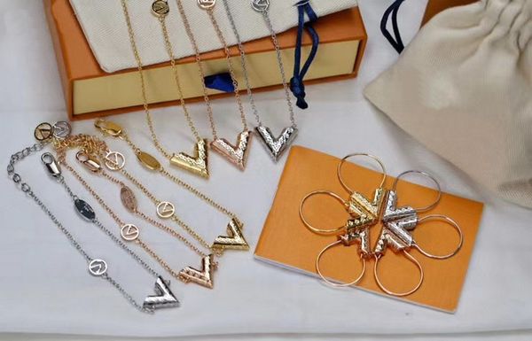 europe america style jewelry sets lady women titanium steel engraved v initials charm essential v letter necklace bracelet earrings, Black
europe america style jewelry sets lady women titanium steel engraved v initials charm essential v letter necklace bracelet earrings, Black