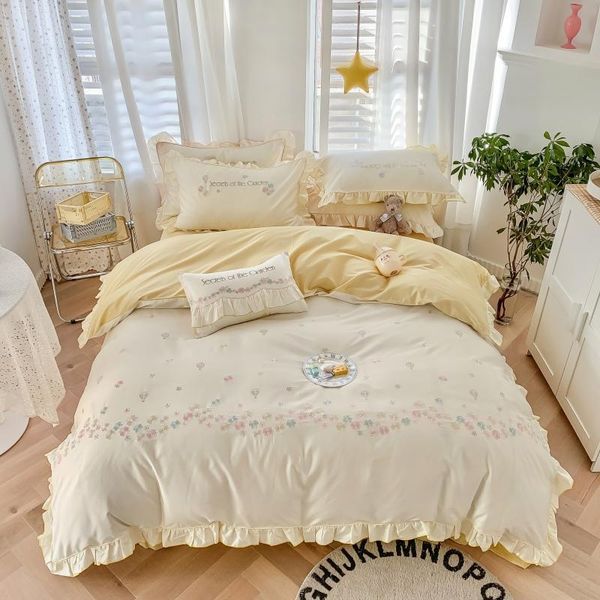 bedding sets luxury pastoral style bouquet flower embroidery 1000tc egyptian cotton set duvet cover bed sheet pillowcase home textile
bedding sets luxury pastoral style bouquet flower embroidery 1000tc egyptian cotton set duvet cover bed sheet pillowcase home textile