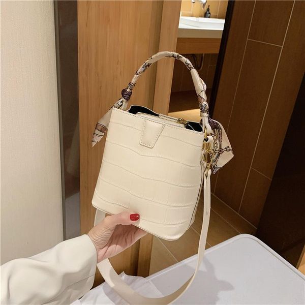 evening bags womens handbags this design messenger 2021 fashion red women's bucket bag spring and summer purses
evening bags womens handbags this design messenger 2021 fashion red women's bucket bag spring and summer purses