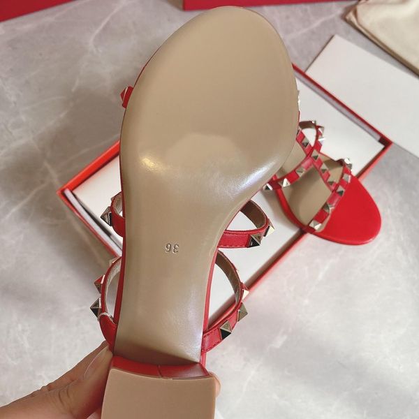 70% off wholesale sandals flip-flops shoes high heel slippers calfskin slide sandal fashion pump banquet alphabet shoe platinum-finish, Black
70% off wholesale sandals flip-flops shoes high heel slippers calfskin slide sandal fashion pump banquet alphabet shoe platinum-finish, Black