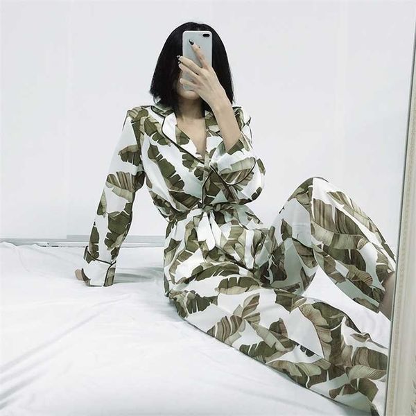 hiloc banana leaf robe sets long sleeve satin pajamas tropical graphic 2 piece set women sleepwear home suit bathrobe 211106, Black;red
hiloc banana leaf robe sets long sleeve satin pajamas tropical graphic 2 piece set women sleepwear home suit bathrobe 211106, Black;red